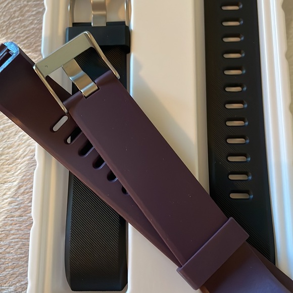 Brand New Fitness Tracker Watch with 2 Bands - Picture 3 of 8